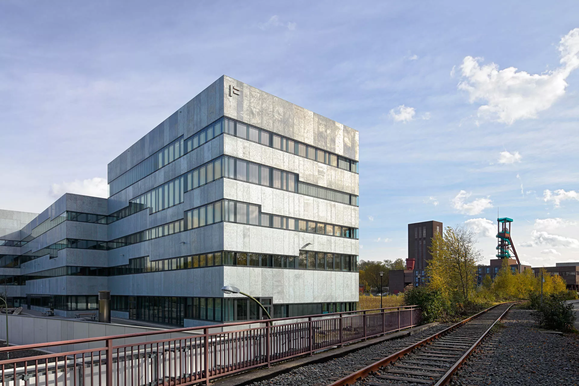 FOLKWANG UNIVERSITÄT DER KÜNSTE